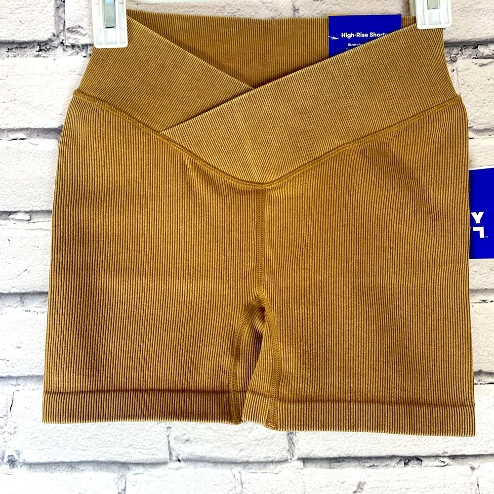 Joylab Nude Tan High Rise Bike Shorts size Large